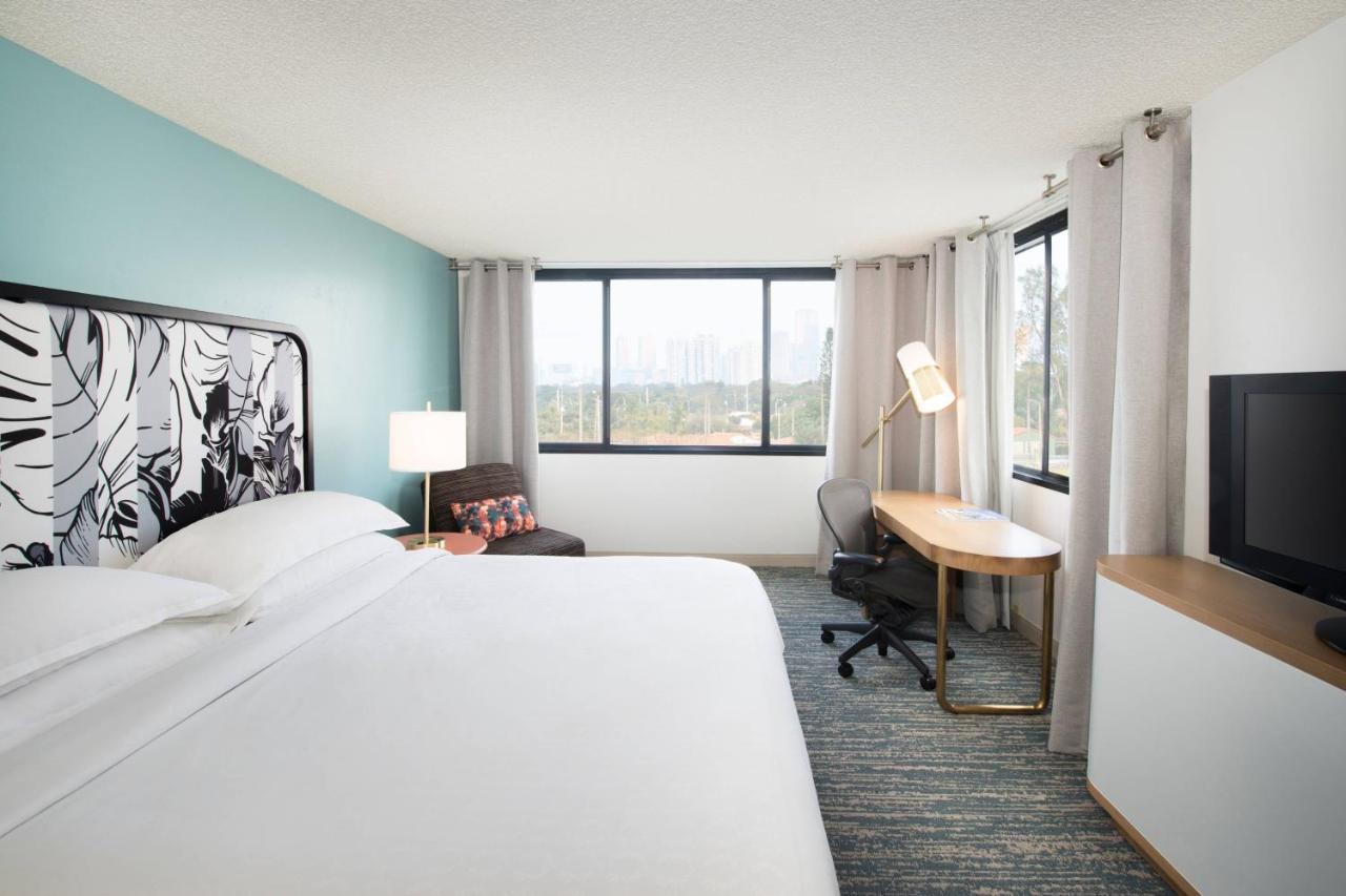 Sheraton Miami Airport Hotel And Executive Meeting Center Екстериор снимка